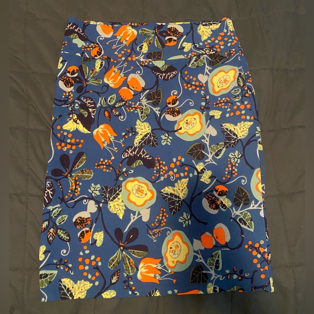 LULAROE Cassie Floral Pencil Skirt. 💙